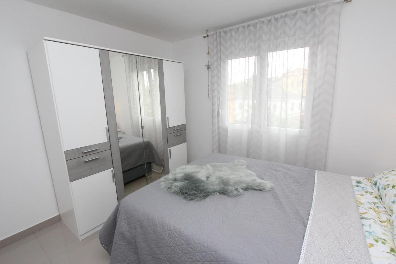 Apartment Sorriso 2 Rovinj Ngoại thất bức ảnh